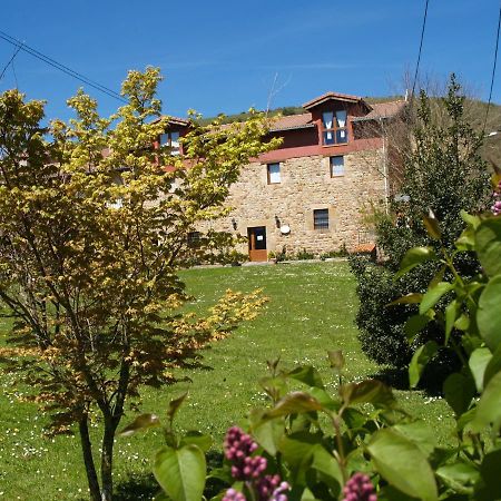 Albergue La Torre Santiurde de Reinosa Exteriör bild