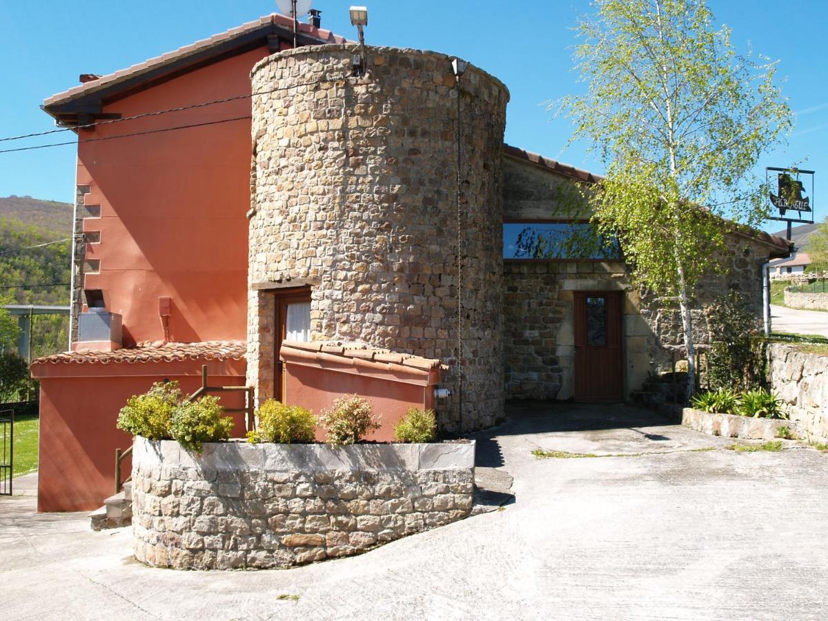 Albergue La Torre Santiurde de Reinosa Exteriör bild