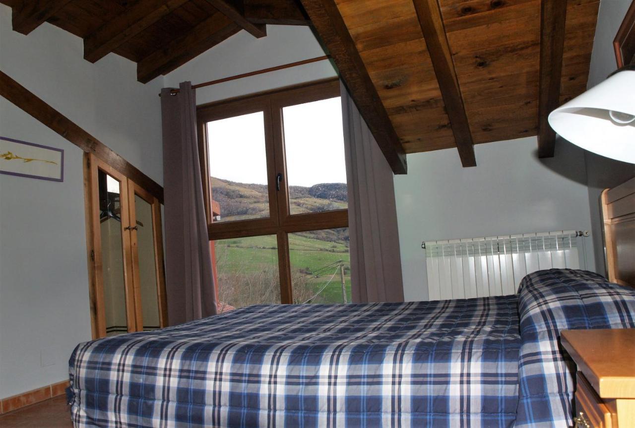 Albergue La Torre Santiurde de Reinosa Exteriör bild